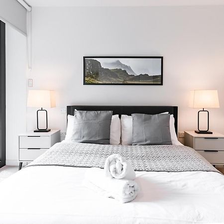 Khayat Homes - The Cosy Cabo - One Bed Apt Лондон Екстер'єр фото
